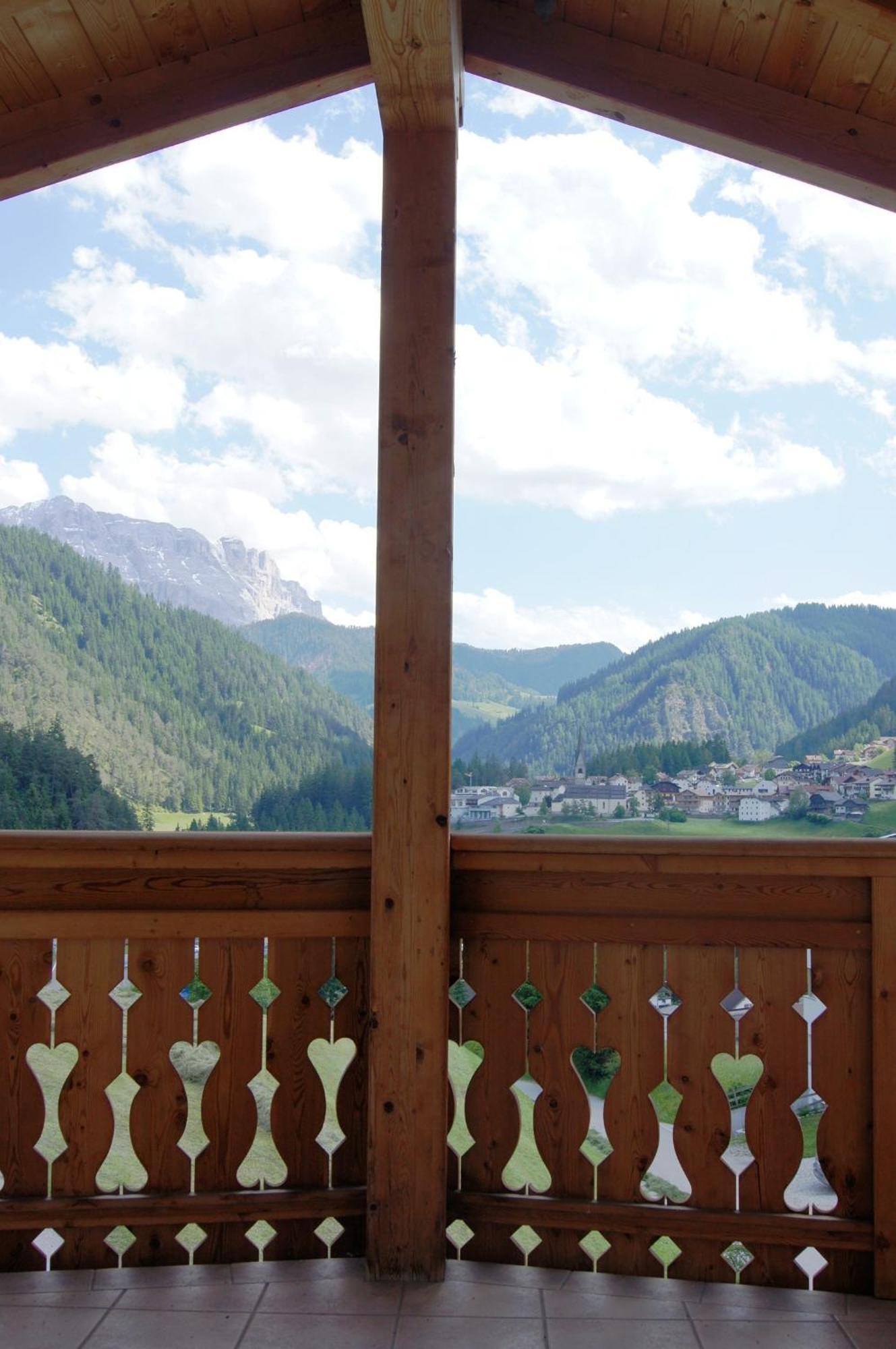 Piculin Alpin Apartments San Martino in Badia Exteriör bild
