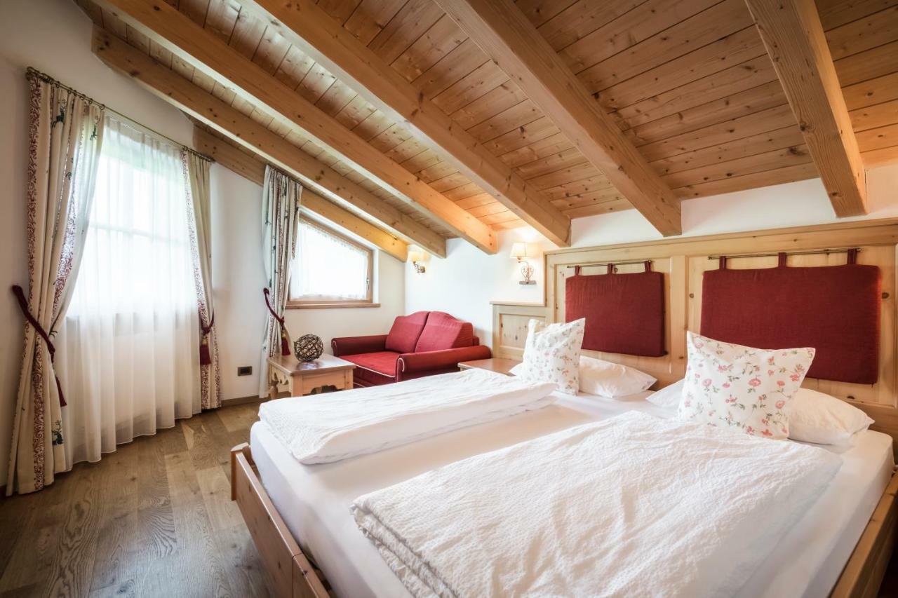 Piculin Alpin Apartments San Martino in Badia Exteriör bild