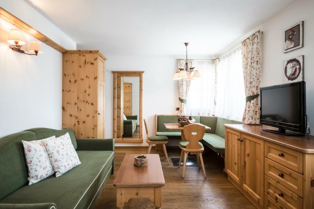Piculin Alpin Apartments San Martino in Badia Exteriör bild