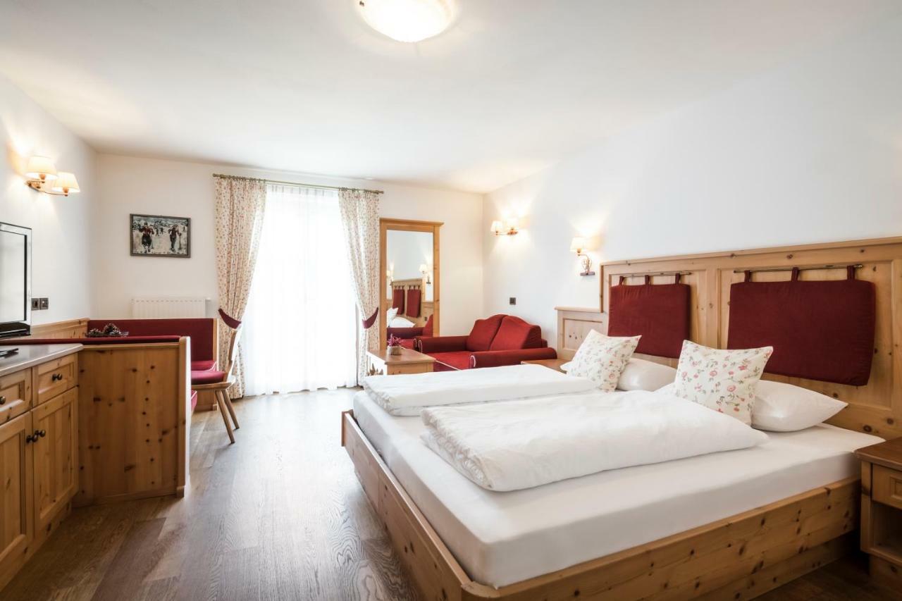 Piculin Alpin Apartments San Martino in Badia Exteriör bild